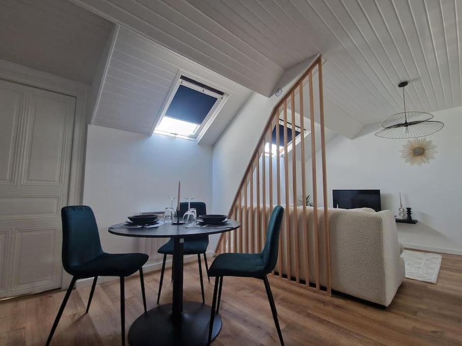 Studio Cosy Coeur De Ville อองเชร์ ภายนอก รูปภาพ